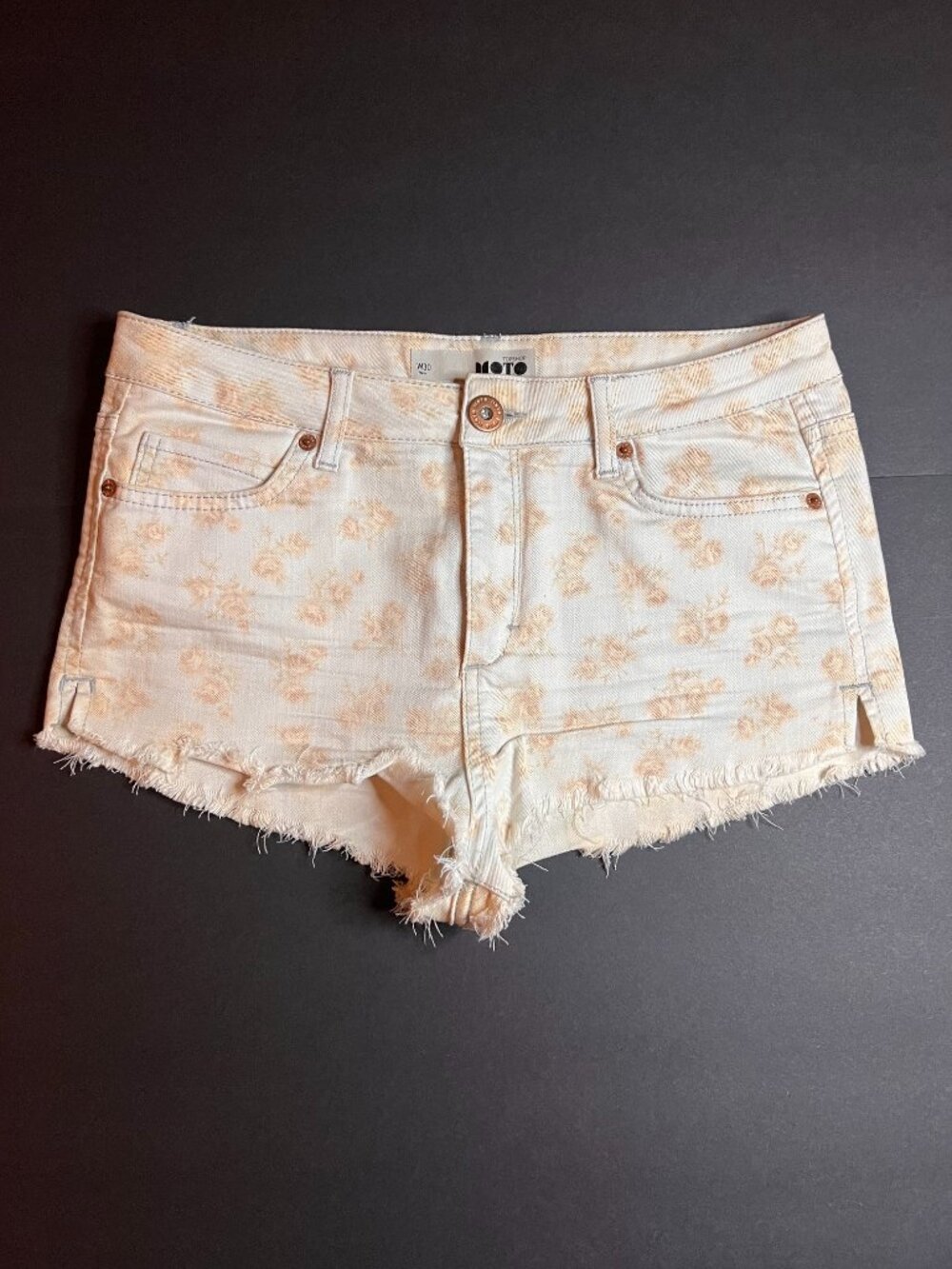 Topshop MOTO Floral Light Denim High Cut Denim Short